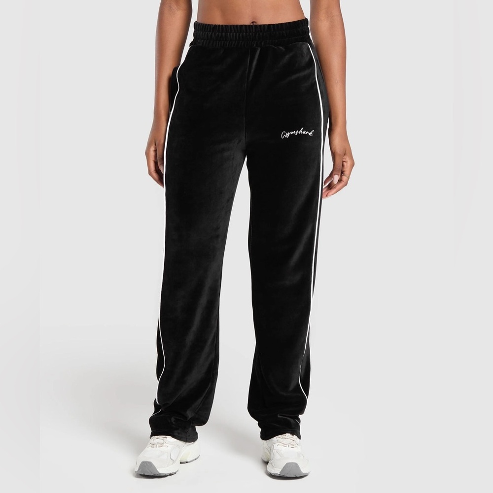 Gymshark Women’s Velour Straight leg sweatpants